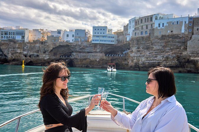 1 Hour and a Half Panoramic Tour of Polignano a Mare by Boat - Small-Group Comfort on a 1h50 Caves Circuit