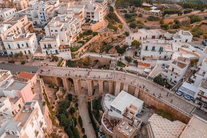 Alberobello, Castellana Caves and Polignano Guided Tour from Bari - Price and value: what $211.84 buys you in a 6.5-hour day