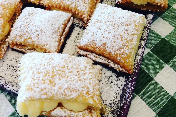 Apulian cooking class fresh pasta and focaccia - Location check: meeting in Bari without wasting your day