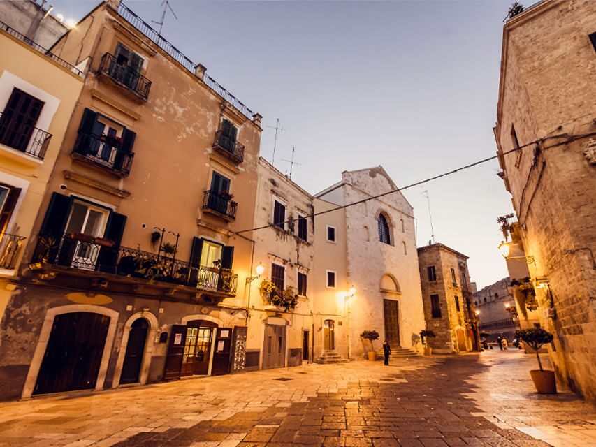 Bari: Alleys of the Ancient Village Exploration Tour - Pace and timing: 1.5 hours in the real Bari rhythm