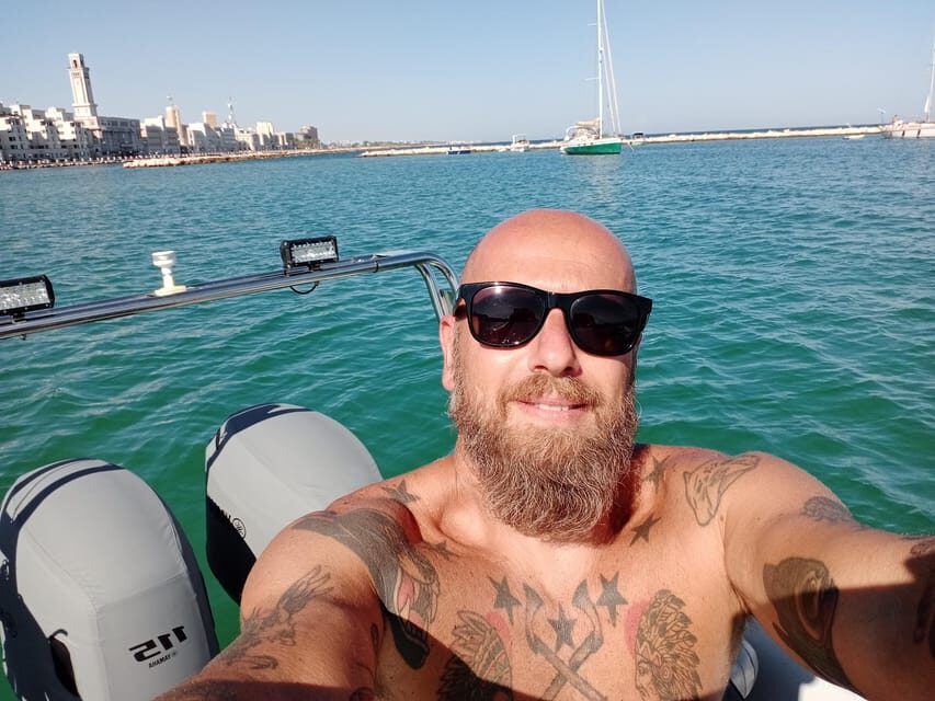 Bari: Boat tour (RHIB) on the suggestive seafront of Bari - Phone photos and the real advantage of being out on the water