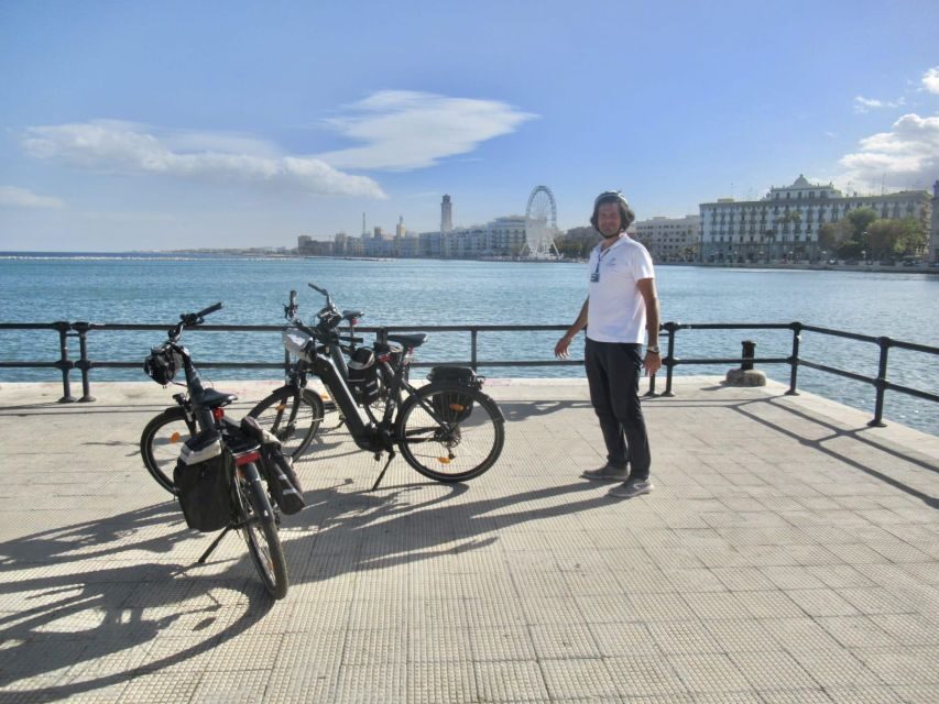 Bari: Guided e-bike tour of seafront & old town - Shopping district + Teatro Petruzzelli: a quick stop with big context