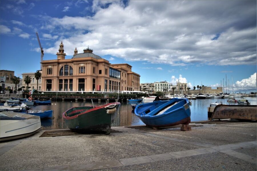 Bari: Guided e-bike tour of seafront & old town - The guide matters: Rocco’s role in making it feel easy