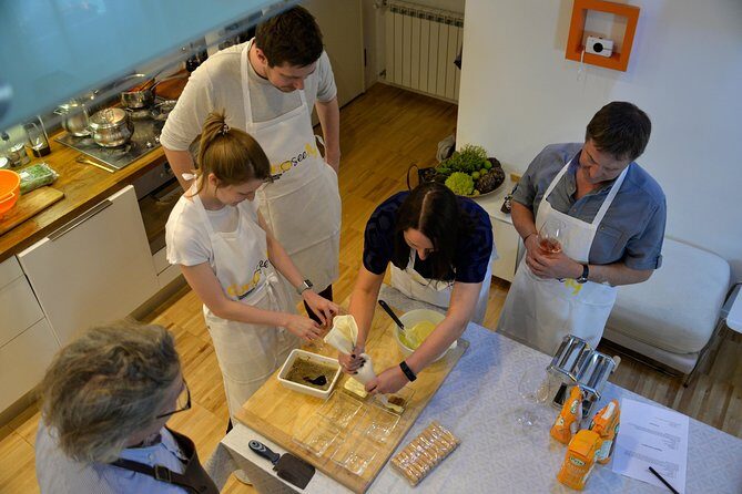 Bari: Home Cooking Class- Make Cavatelli & Capunti with Wine - Making Cavatelli and Capunti in a Bari Home Kitchen