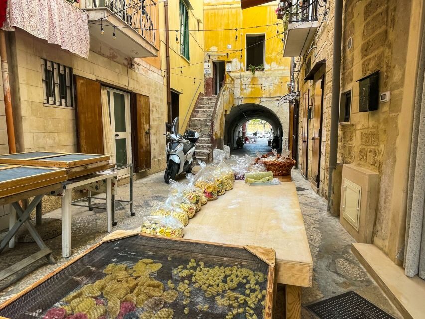 Bari: Old City Highlights Walking Tour - Bari Cathedral and Castello Svevo: Reading Centuries While You Walk
