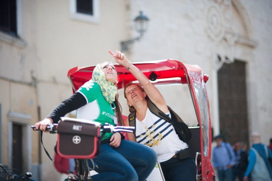 Bari: Rickshaw Street Food Tour - Where the tour ends: theatres, shopping streets, and the fish market area