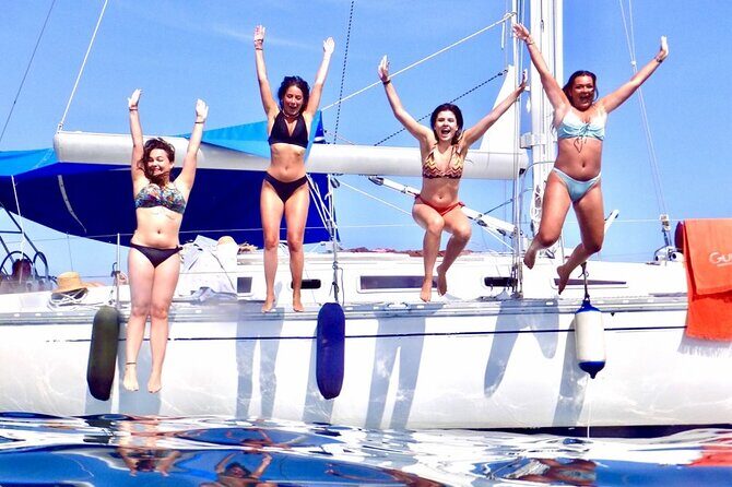 Bari sailing cruise in search of dolphins - Crew and onboard sailing: Friendly sailing help, music, and that snack you remember