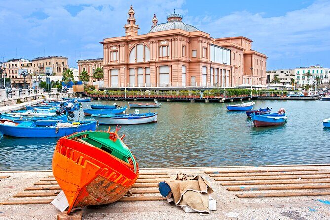 Bari Scavenger Hunt and Highlights Self Guided Audio Tour - Start point and pacing: starting at Piazza Umberto I