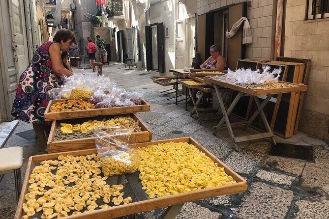 Bari Street food with Wine & food Taster - Price and what it really buys