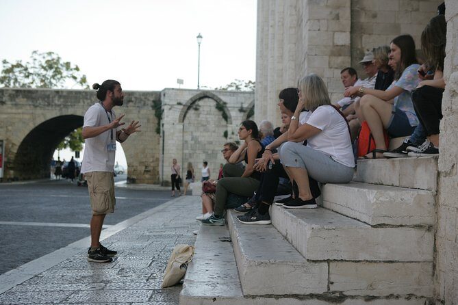 Bari Vecchia Group Tour in Italian - Key highlights worth your time