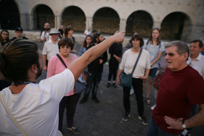 Bari Vecchia Group Tour in Italian - Why a licensed Italian guide changes everything (especially if you’re first here)