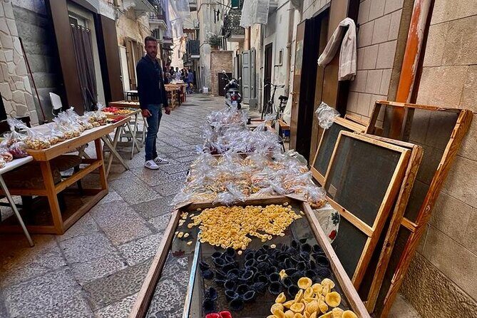 Bari Walk Through History - Guides make the difference: Francesco and Adriano’s local stories