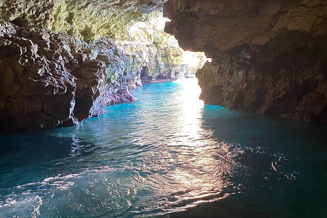 Boat excursion to Polignano a Mare between caves and coves - The caves and coves segment: the main show