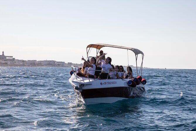 Luxury Shared Boat Tour in Polignano a Mare with Local Aperitif - Getting To The Boat Landing: A Walk Can Surprise You