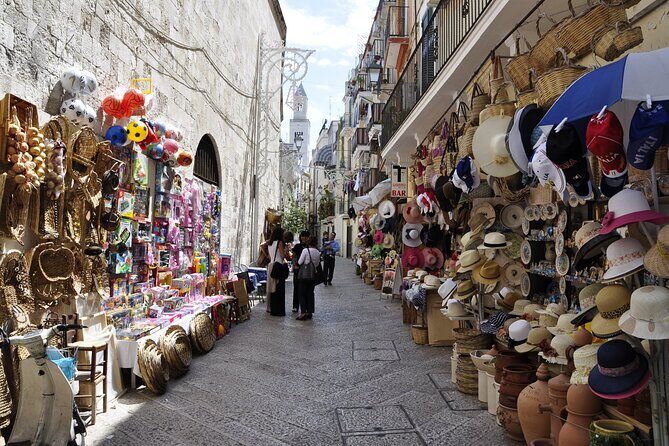 People of Bari unusual guided tour - Local food moments beyond the basics