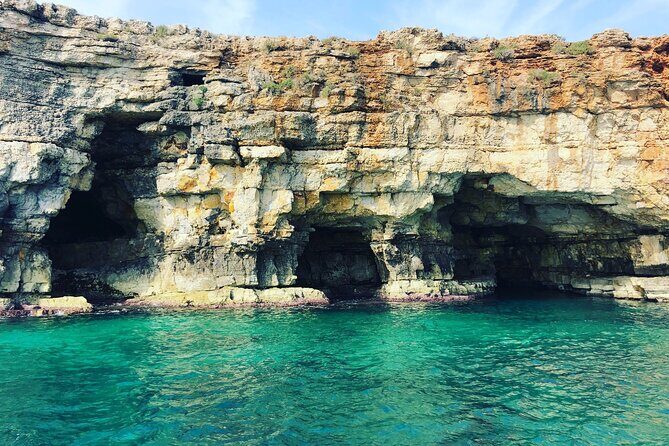 Polignano a Mare boat tour emotions, caves, diving and appetizers - Snorkeling and swim stop: what’s provided and what to bring
