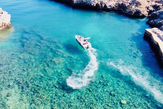 Polignano a Mare luxury boat tour, aperitif, diving and snorkeling - The Polignano coast run: sea caves, guide, music, and cruise time