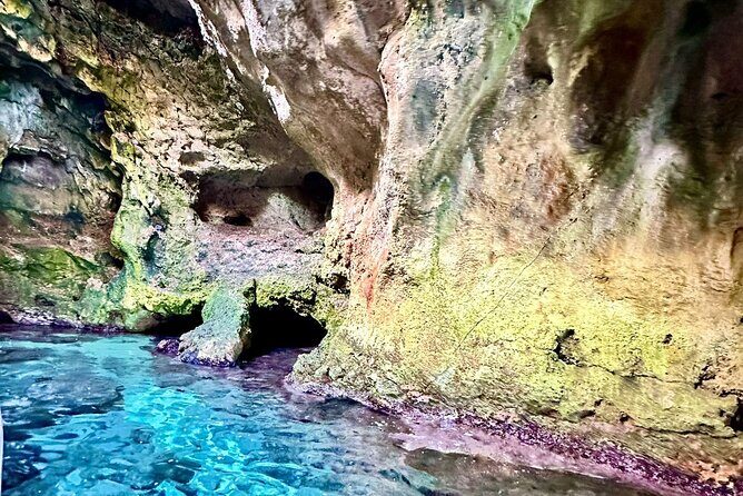 Polignano a Mare luxury boat tour, aperitif, diving and snorkeling - Swim and snorkeling: how to make the most of the water stop
