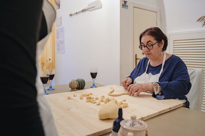 Polignano : Typical Cooking Class with Aperitif and wine included - Where to Meet on Via S. Vito 20 (and How Not to Lose Time)