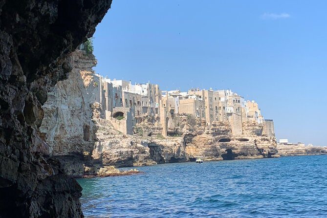 Private: 1h30 Boat tour of the caves of Polignano a Mare - Your Private 7-Meter Open Boat Setup (Awning and 10-Person Limit)