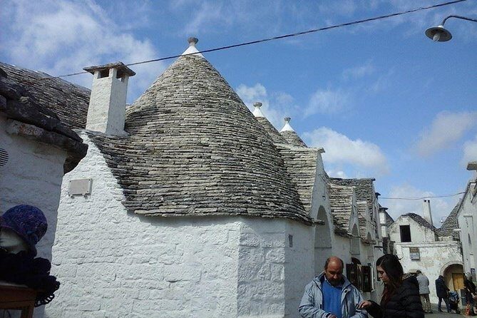 Puglia Full-Day Tour: Bari, Trulli of Alberobello, Castel del Monte and Sassi of Matera - Stop 1: Castel del Monte UNESCO in about one hour