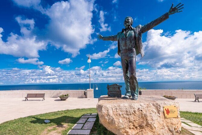 Street food tour of Polignano a Mare - Lama Monachile: The Sea-View Stop That Sets the Tone