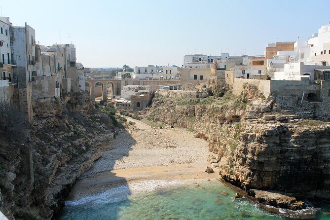 Street food tour of Polignano a Mare - Malidea and the Sea-View Wine: Where the Tour Gets Social
