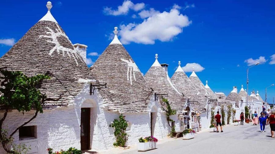 Tour di Alberobello e Matera in bus privato da Bari - Why pairing Alberobello and Matera makes sense in 10 hours