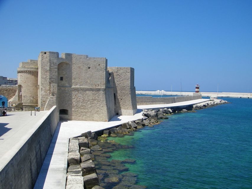 Walking Tour In The Wonderful Monopoli - What the guide actually adds (Rosa and Marzia set the tone)